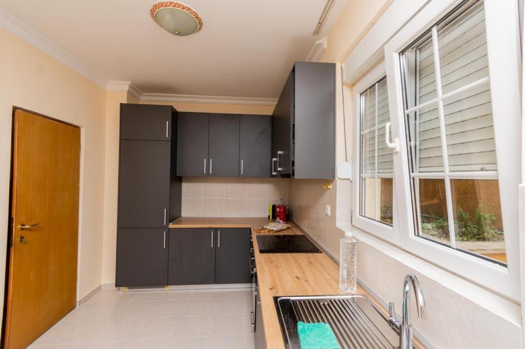 Vila Oliva Herceg Novi Exteriör bild