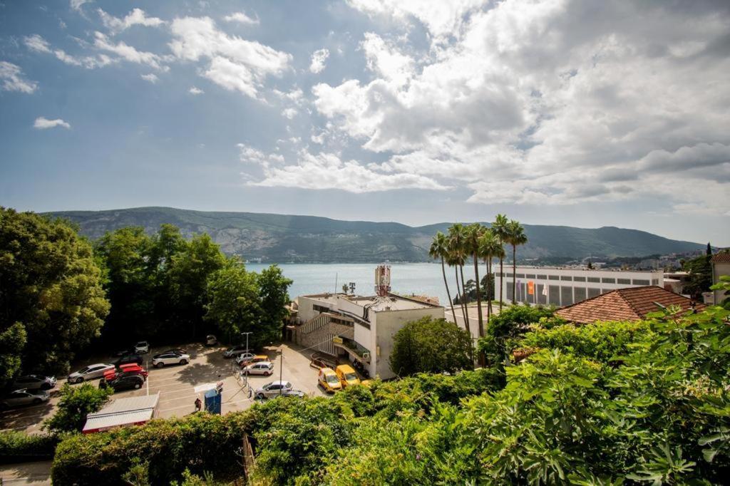Vila Oliva Herceg Novi Exteriör bild