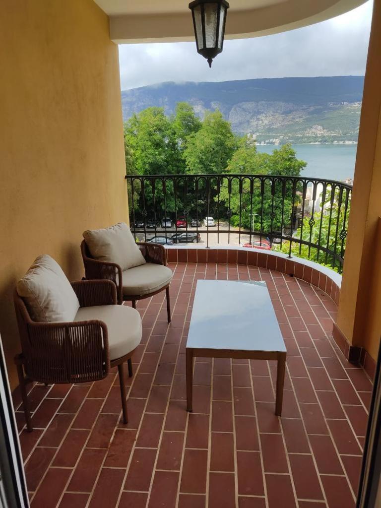 Vila Oliva Herceg Novi Exteriör bild
